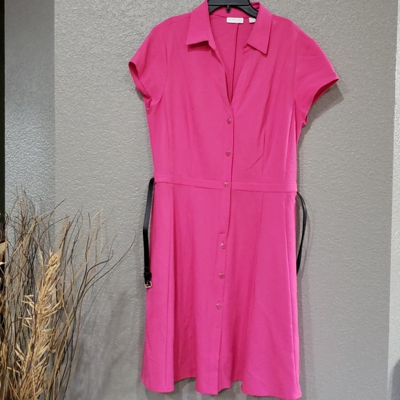 New York & Company Dresses & Skirts - NYCO midi pink fuschia short cap sleeve dress